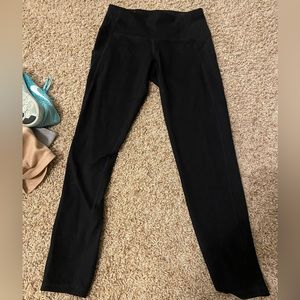 Black athletic leggings